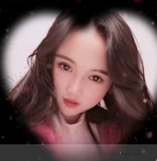 小东门一字马小姐姐