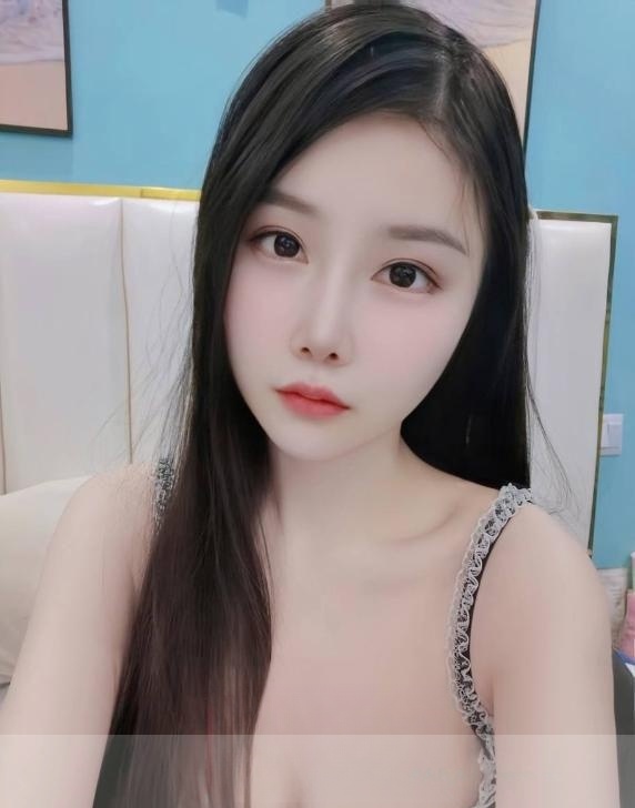 静安清纯性感小嫩妹