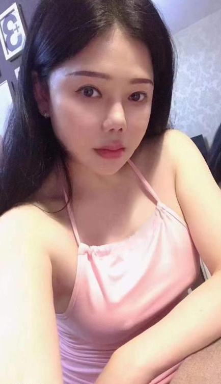 自带婚纱眼镜娘小倩