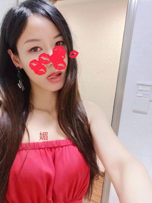 人造白虎媚老师
