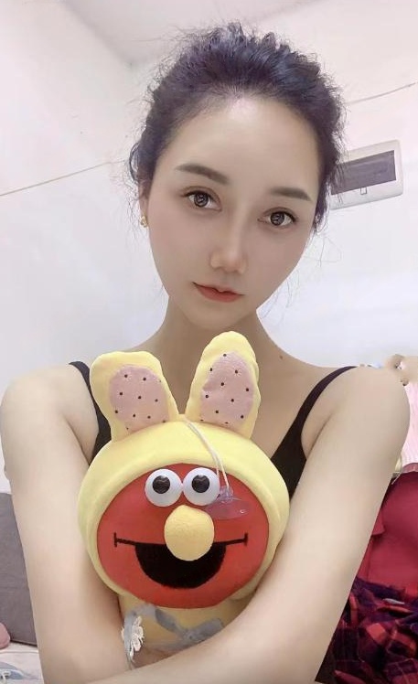 普拉提教练牡丹花