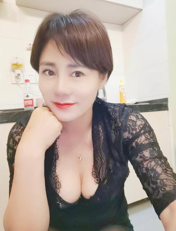 昆山兼职短发御姐