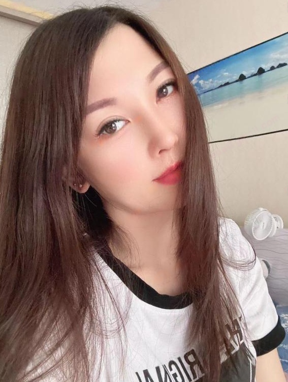 江宁苗条小身材