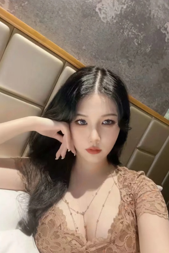 光谷特服少妇