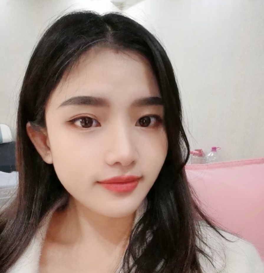 颜值小美女雅雅