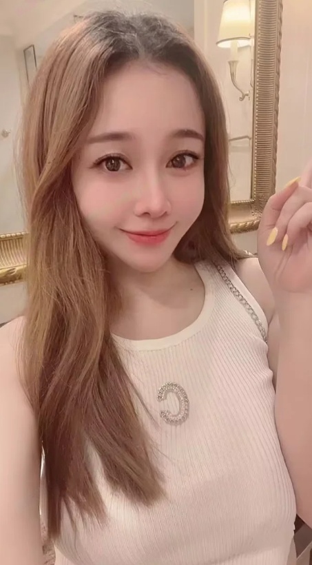 大连大胸妩媚御姐