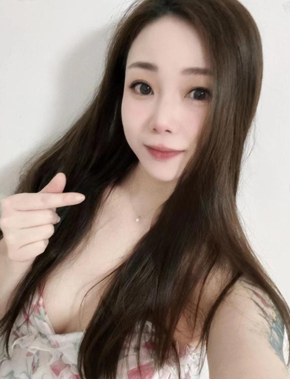 白云美女恬恬