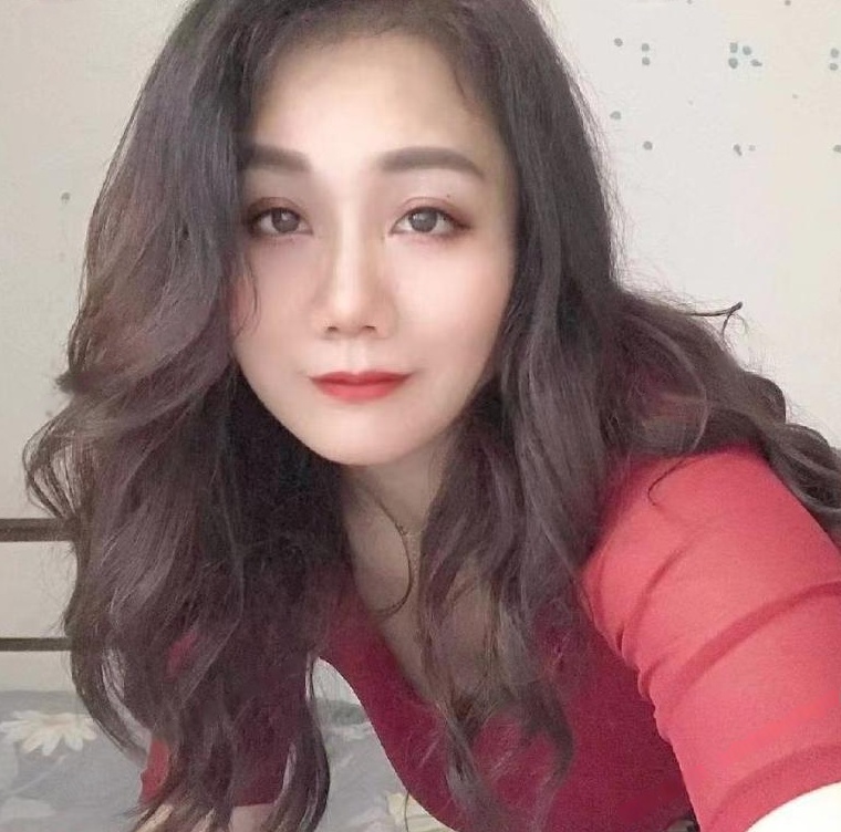 风骚瑜伽老师