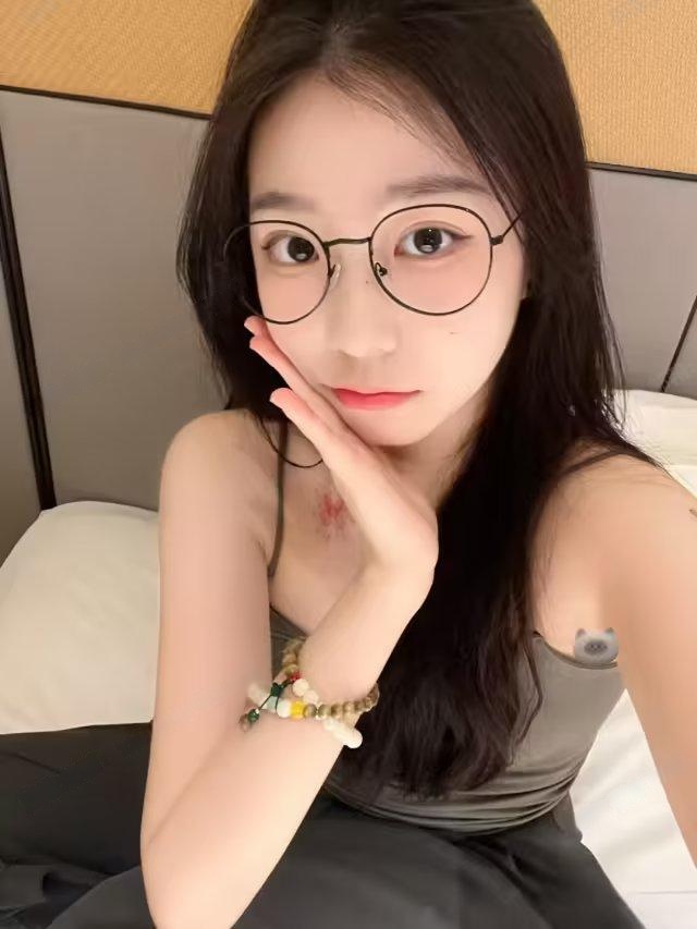 广州丰乳肥臀玖玖