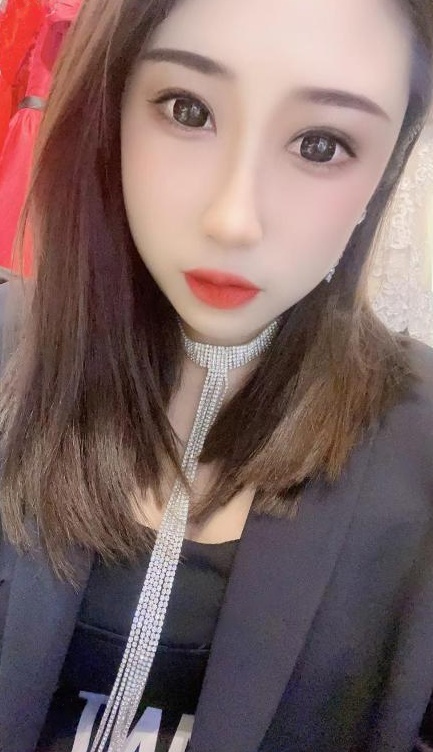 越秀小美妇娜娜