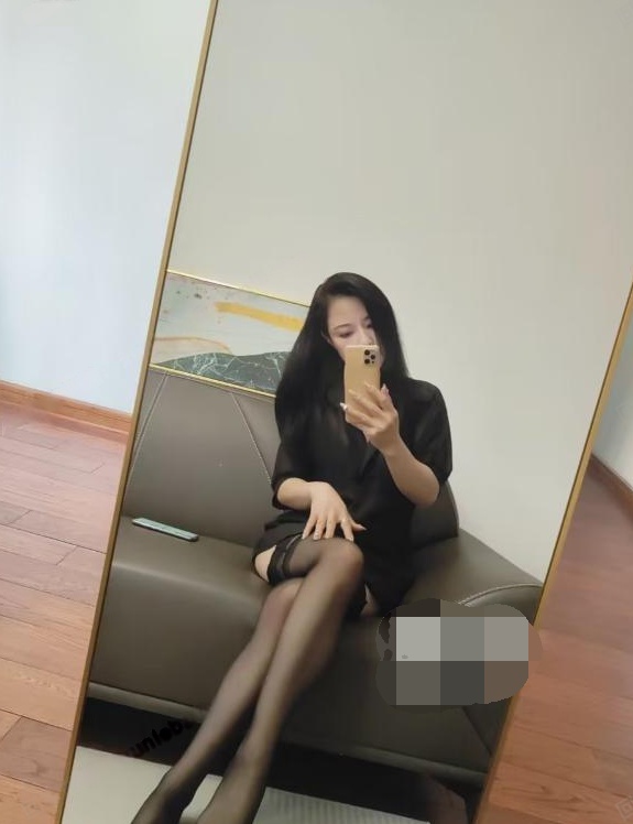 温柔大长腿御姐