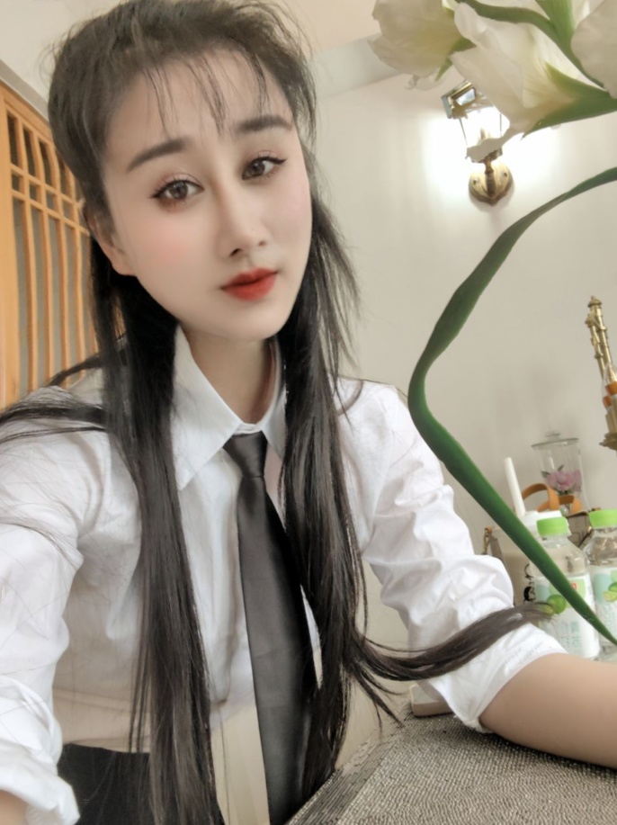 漂亮美女可双飞