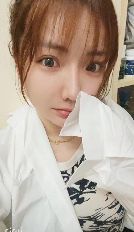 听话温柔大胸依依