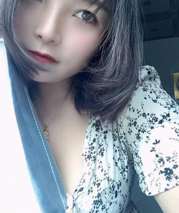 西乡大胸小姐姐