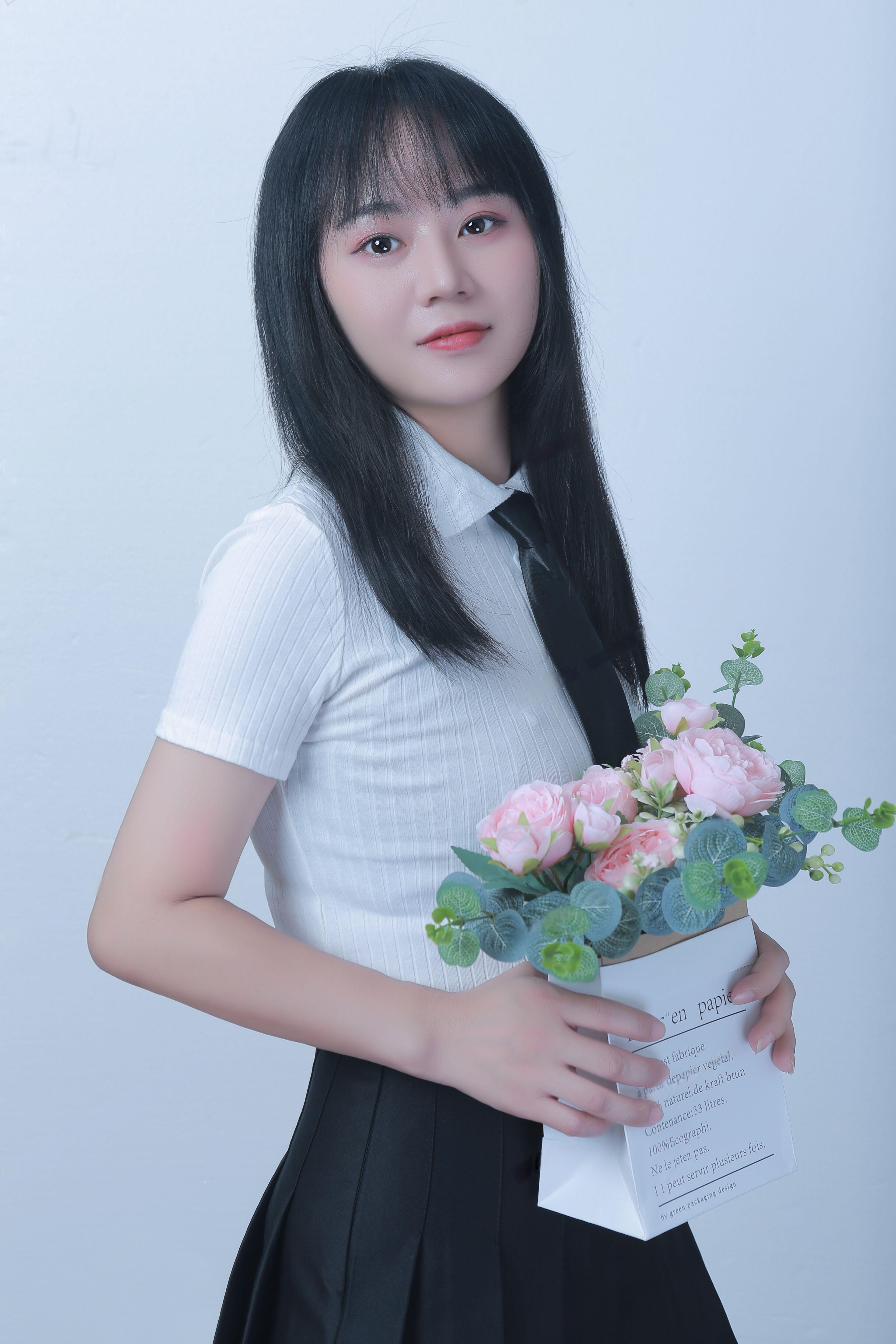 漂亮美女可双飞