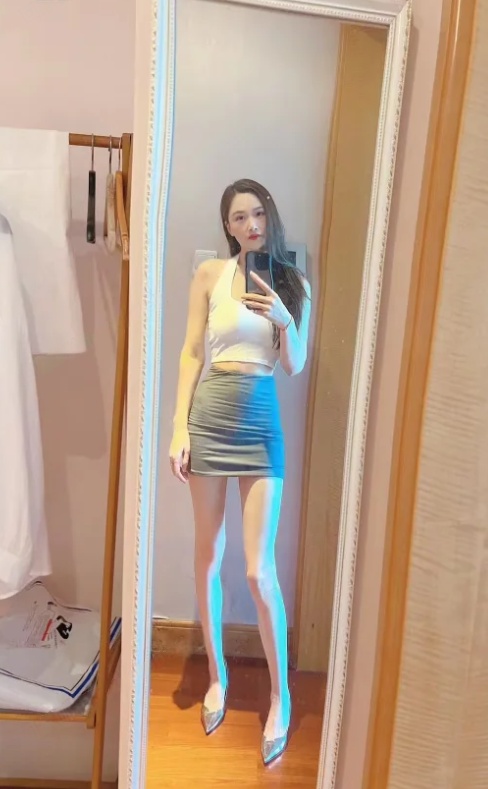 汉口大长腿美女
