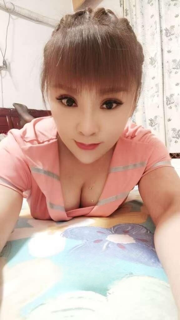 高性价比轻熟女