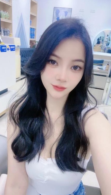 海珠中大长腿妹