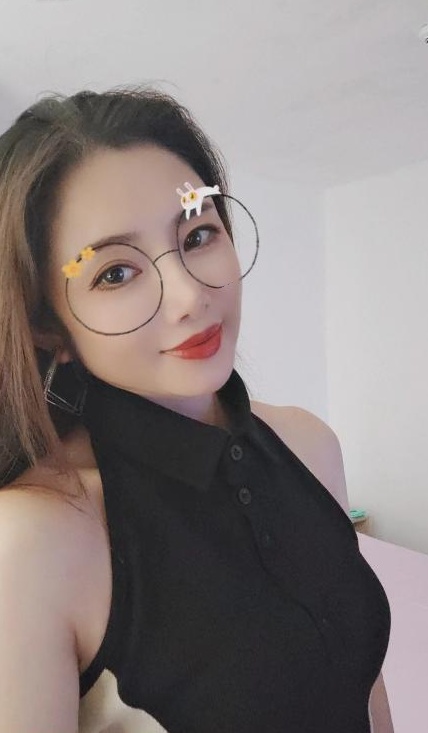 七月小姐姐居家开大