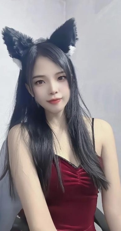 制服诱惑小骚货欣欣