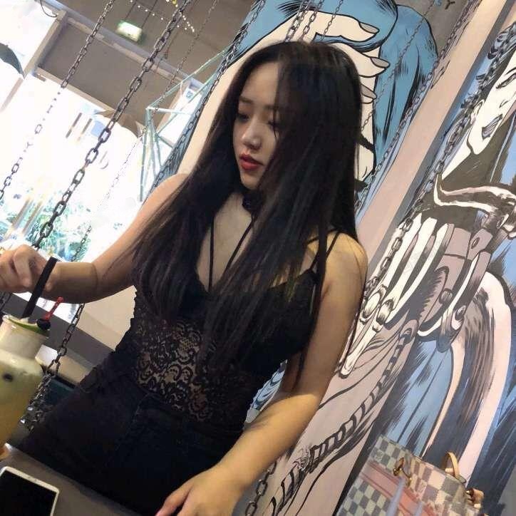 徐汇肉感大胸丫头