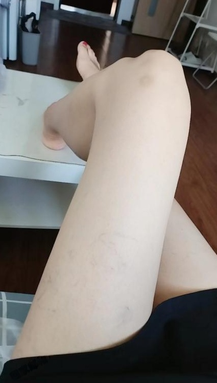 正良附近丝足美女