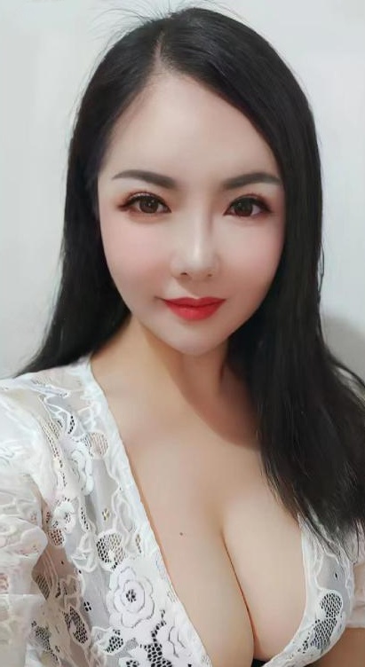 大波泻火美妇