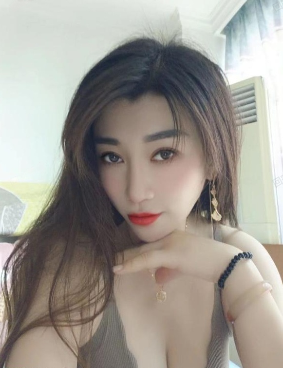 惠城气质型御姐