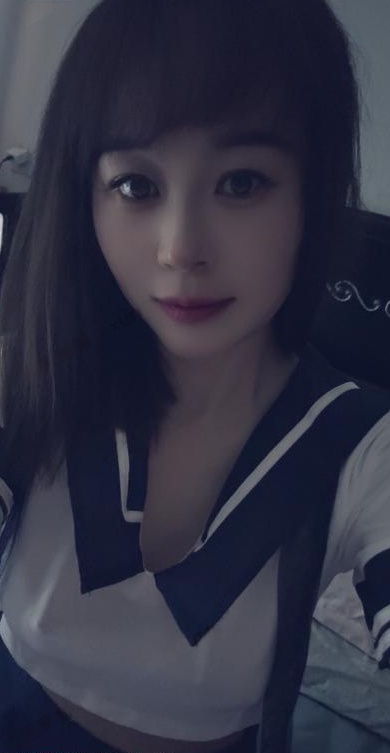 服务系闷骚小姐姐