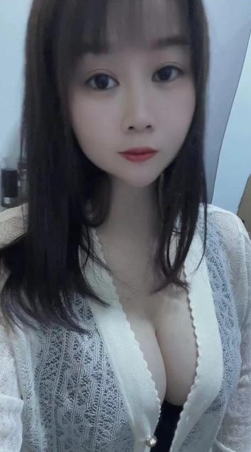 大奶姐妹花双飞