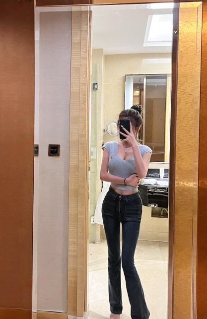 萧山嫩妹小芯芯