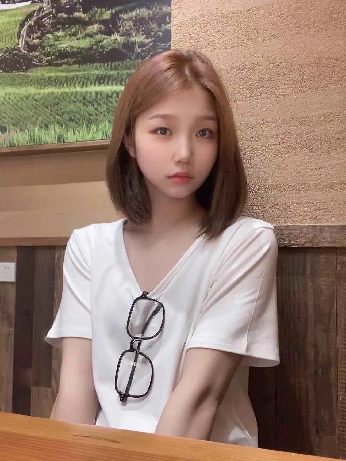 包河气质短发妹