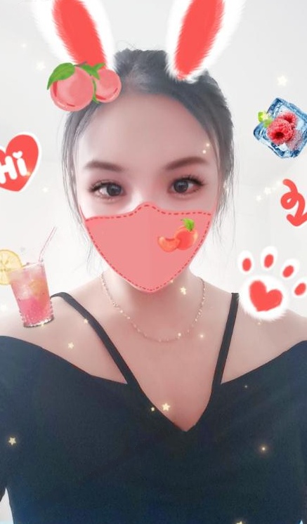 汉口火车站小巧妹子