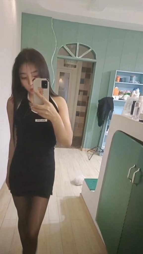 武侯苗条淑女菲菲