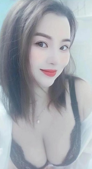 大车灯蕾丝性感骚妇