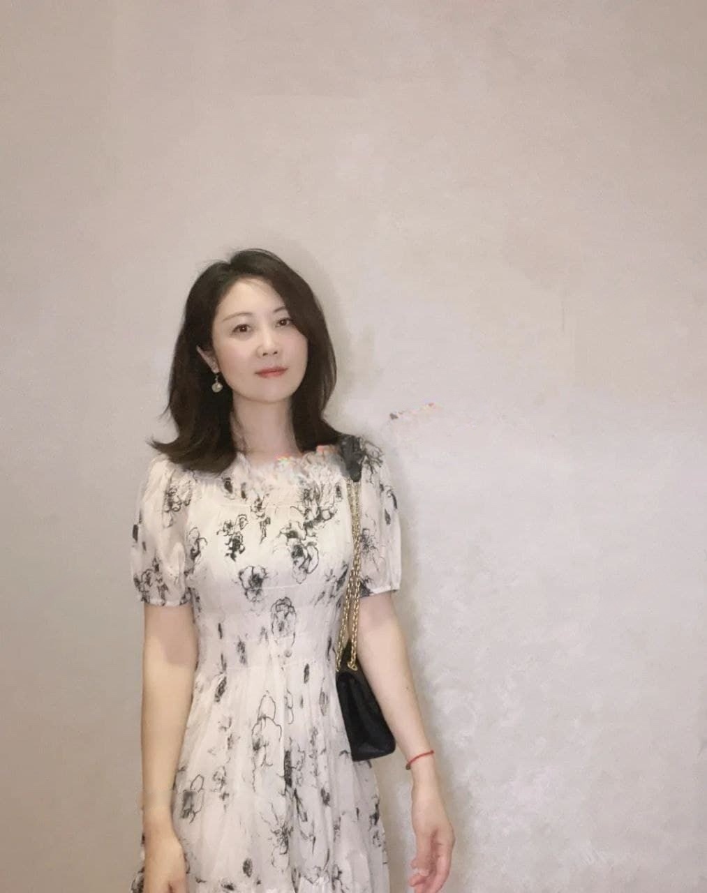市区服务系韵味少妇