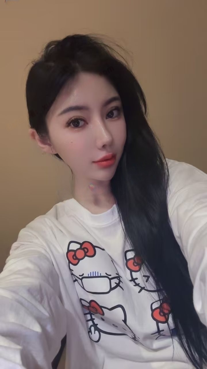 大悦城附近辣妹