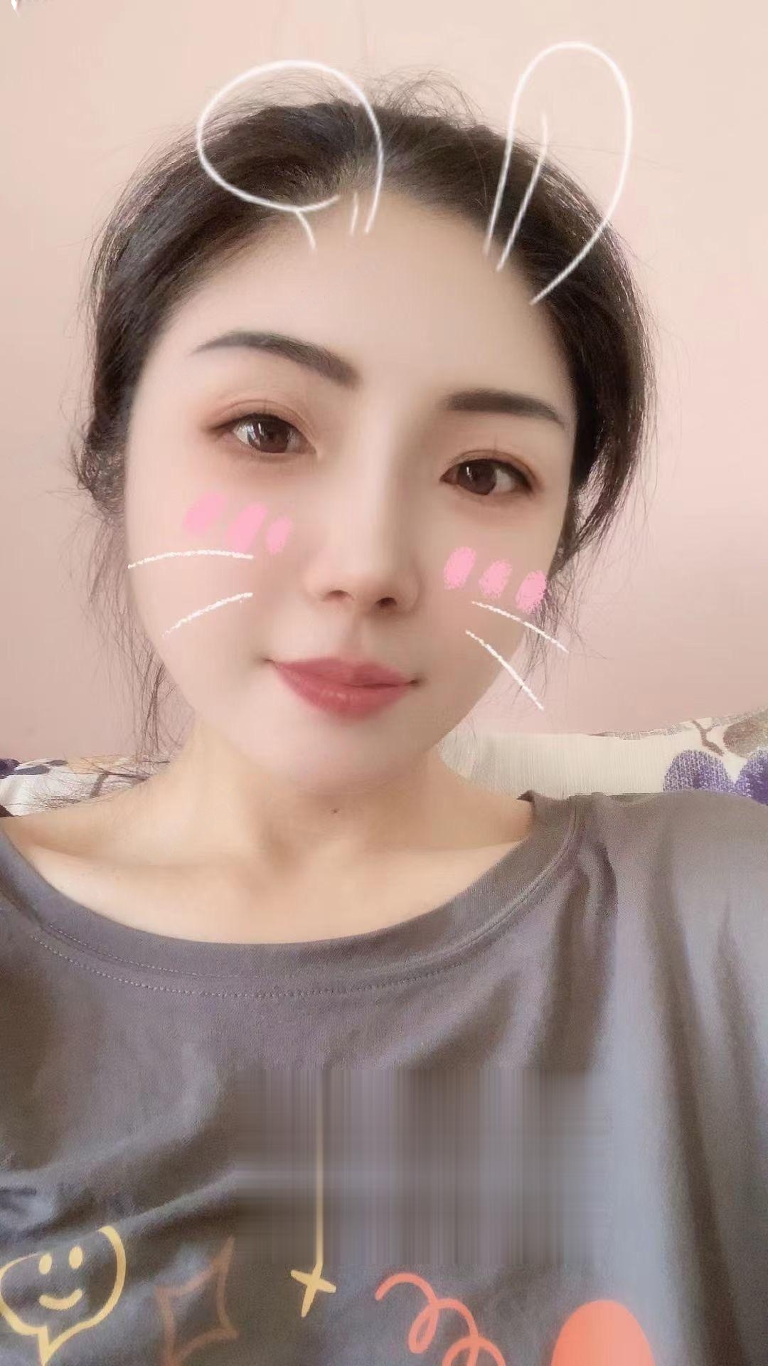 福田苗条性感少妇