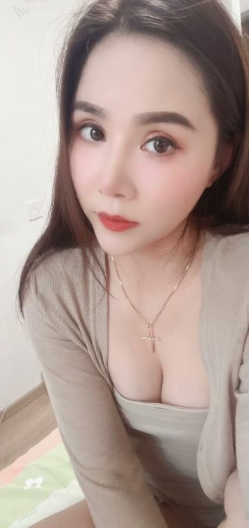 艾米蜜桃臀后入感不错