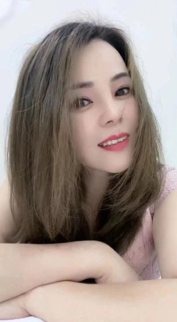 服务很爽的骚妹子