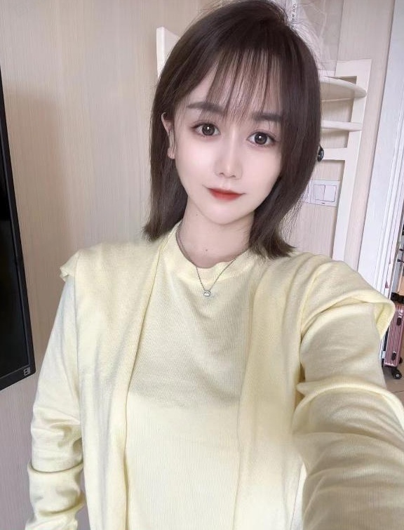 肤白貌美大长腿