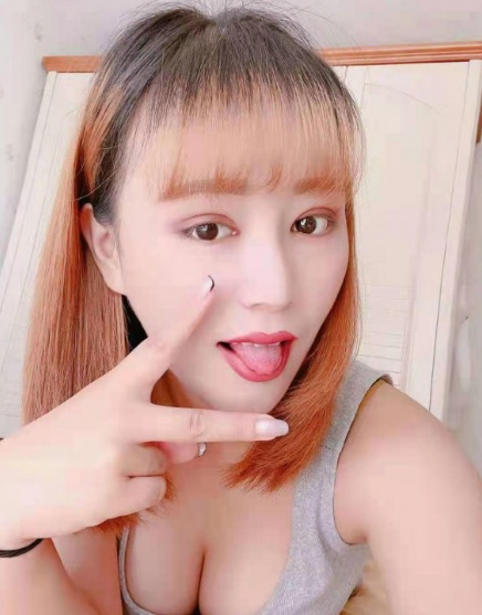 河西大波翘臀菲菲