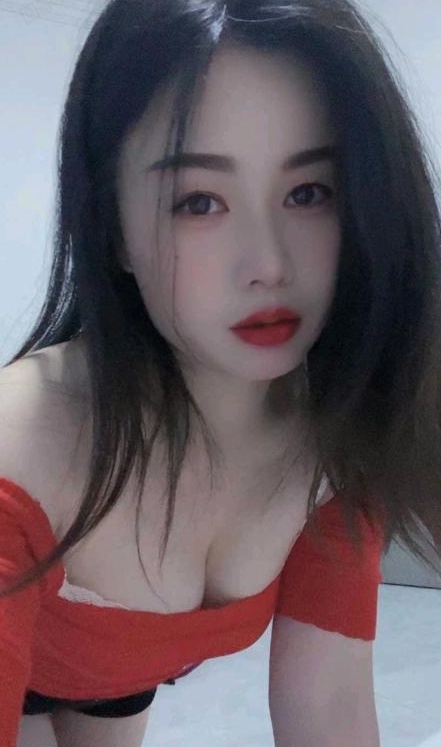 天河酥胸美女微微