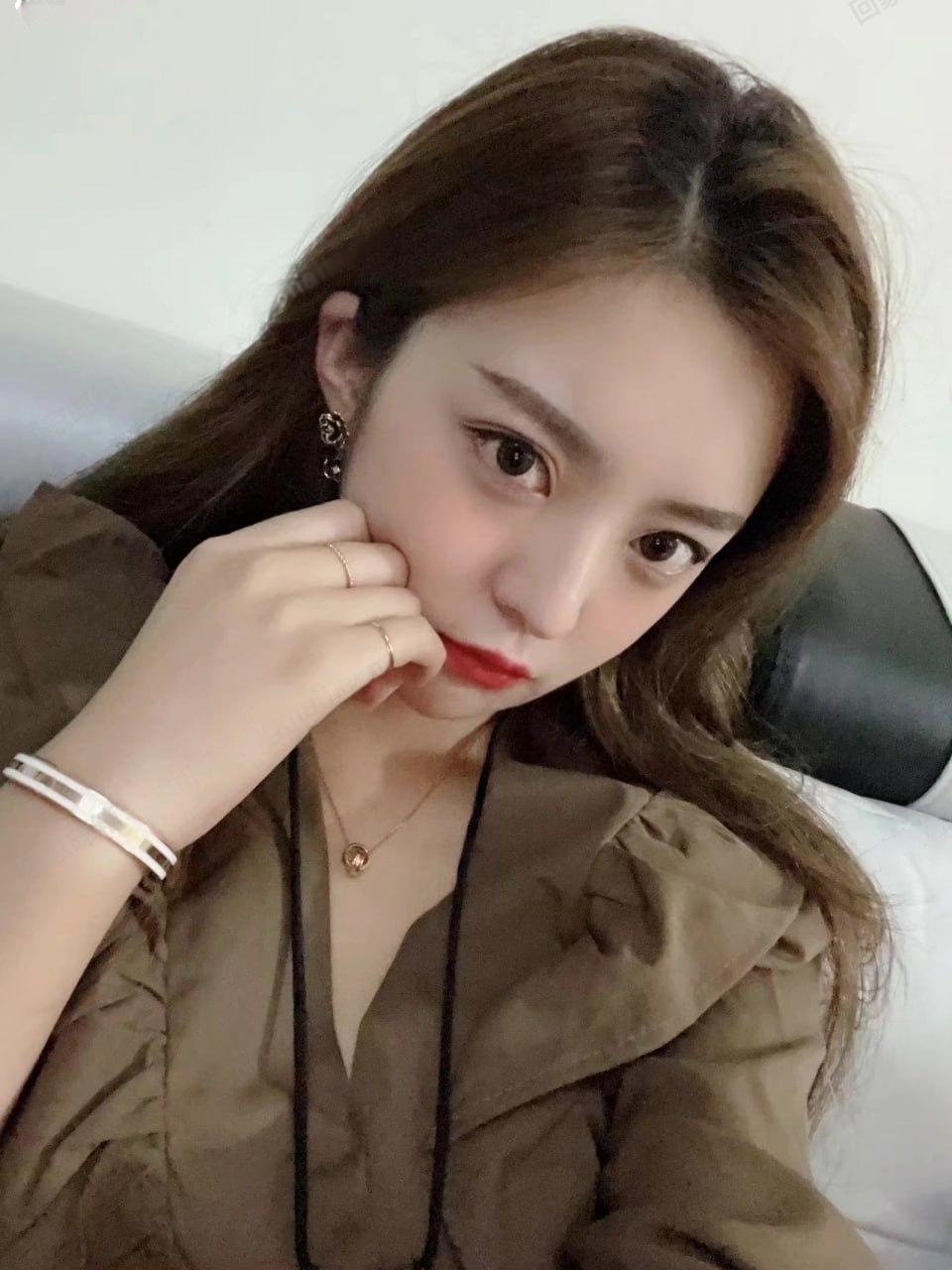 刚下海兼职姐姐 性感尤物 温柔体贴 情趣内衣