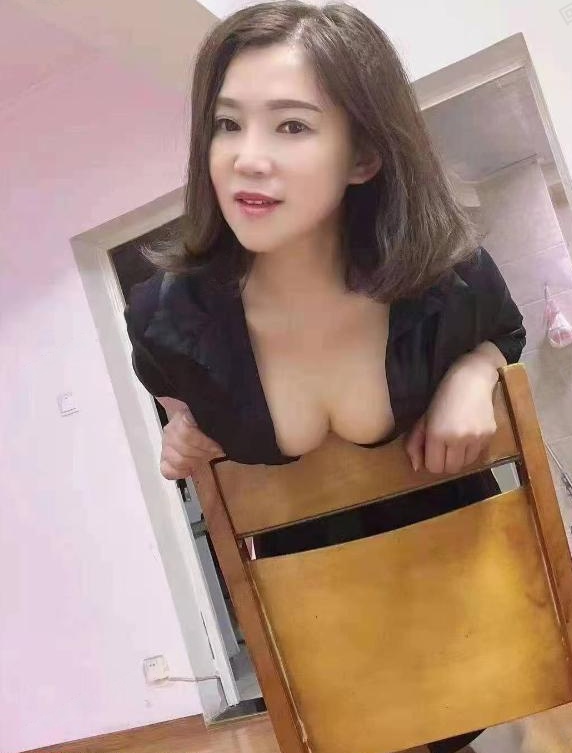 瑶海波霸倩倩姐