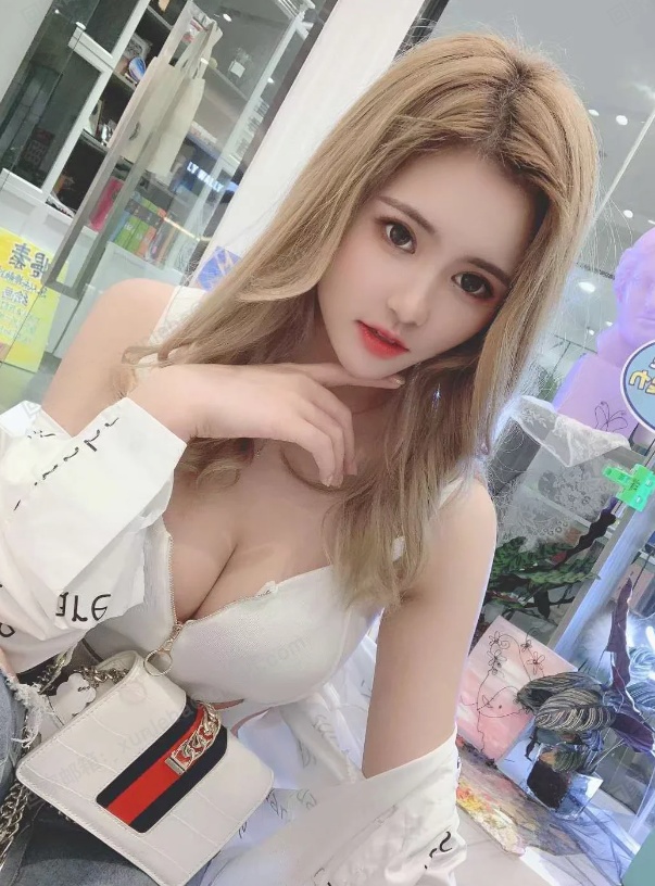 奥体spa中项佳琪