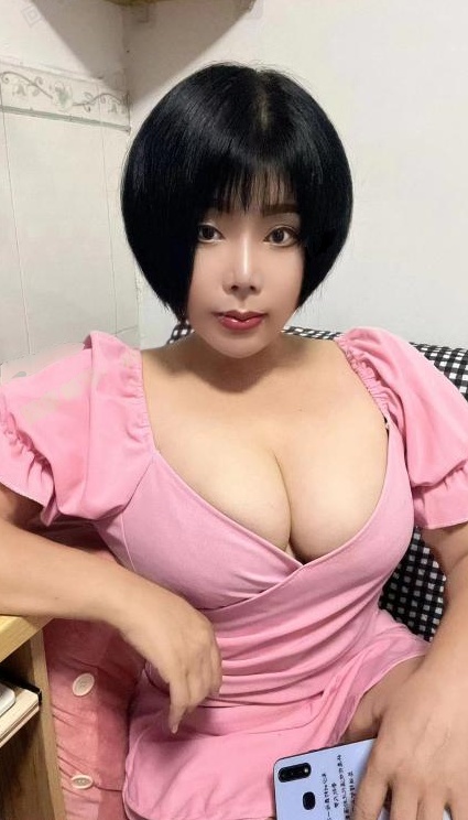 明治大胸少妇雨桐