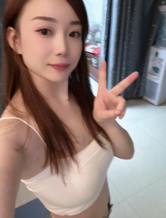 白云颜值美女恬恬