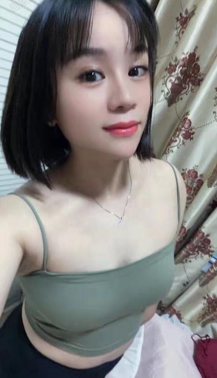 粉嫩妹子小兰
