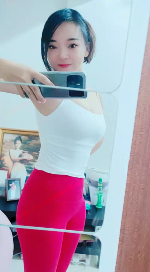 分享个瑜伽老师